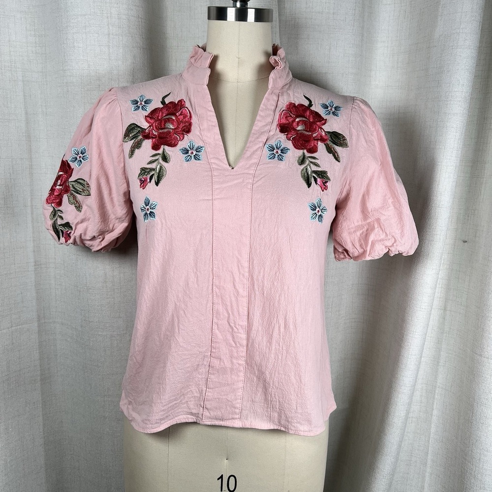THML Cameron Rose Embroidered Puff Sleeve Blouse Pink V-Neck 100% Cotton Small